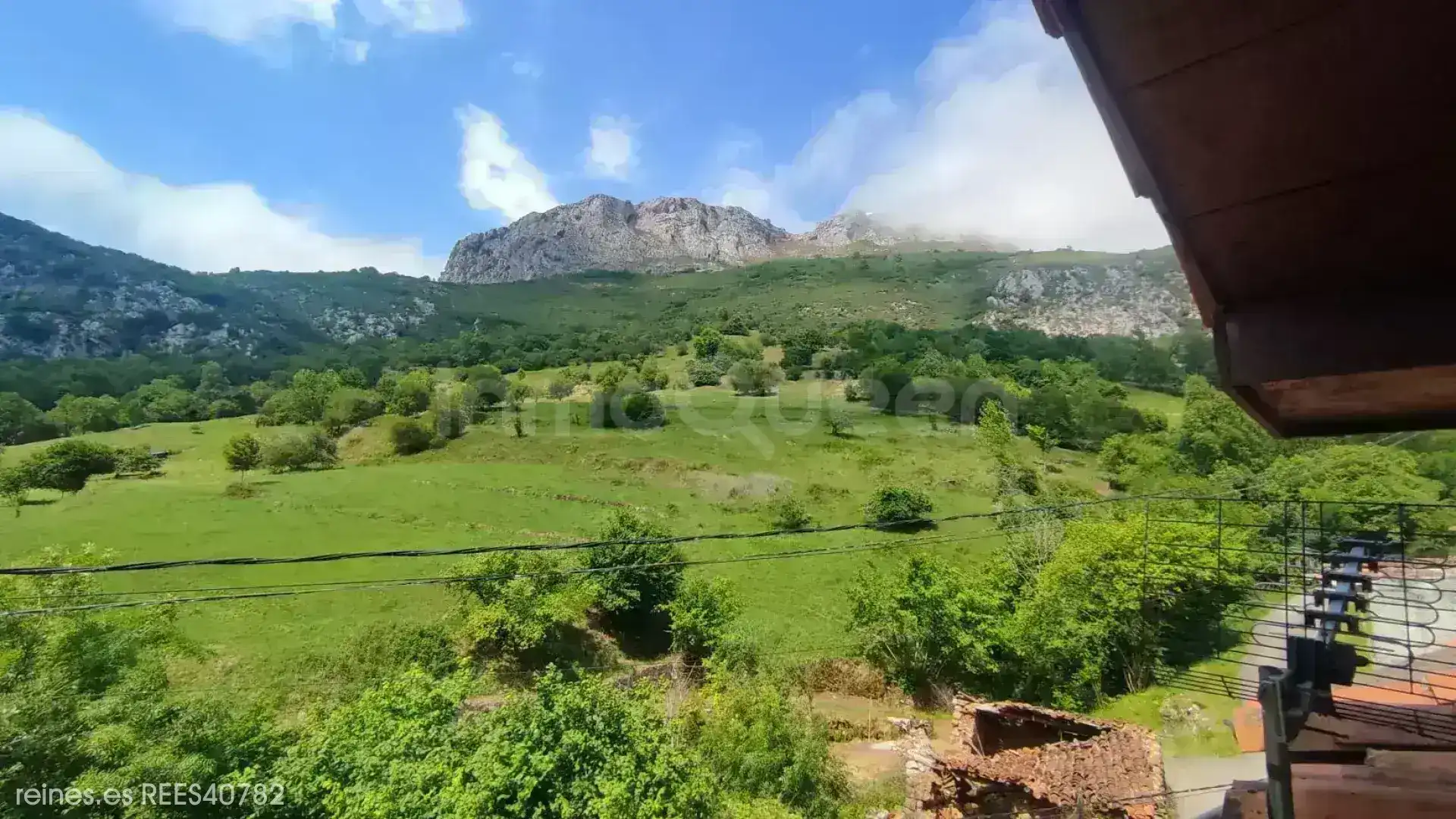 Casa o chalet en venta en Peñamellera Alta con Amueblado