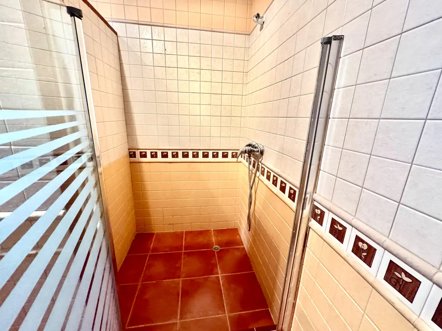 Bathroom of Houses for sale in Alpujarra de la Sierra  with Heating, Private garden and Terrace