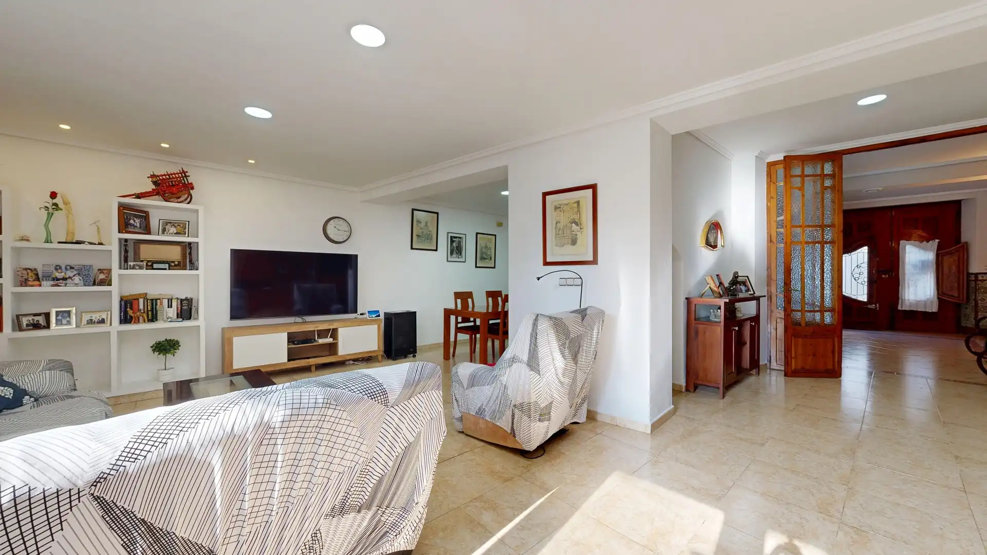 Sala d'estar de Casa o xalet en venda en Chiva amb Terrassa i Traster