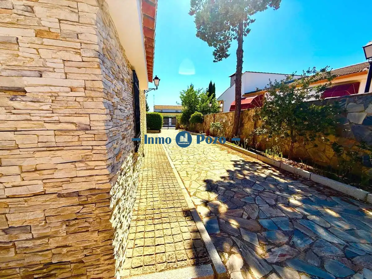 Villa zum Verkauf in Almendralejo, imagen 13