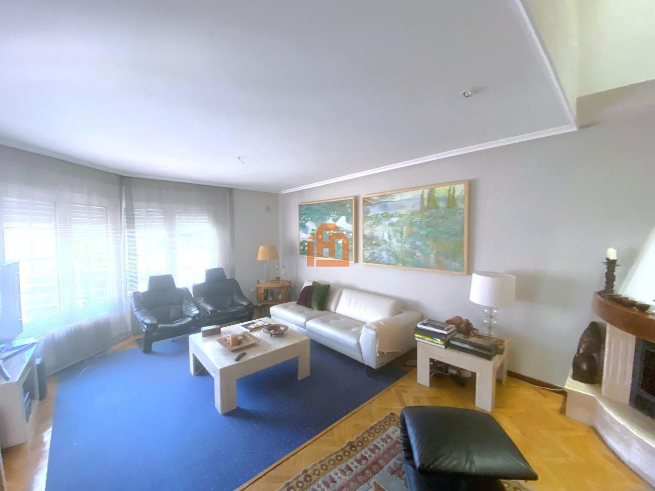 Living room of Single-family semi-detached for sale in San Andrés del Rabanedo  with Heating, Private garden and Parquet flooring