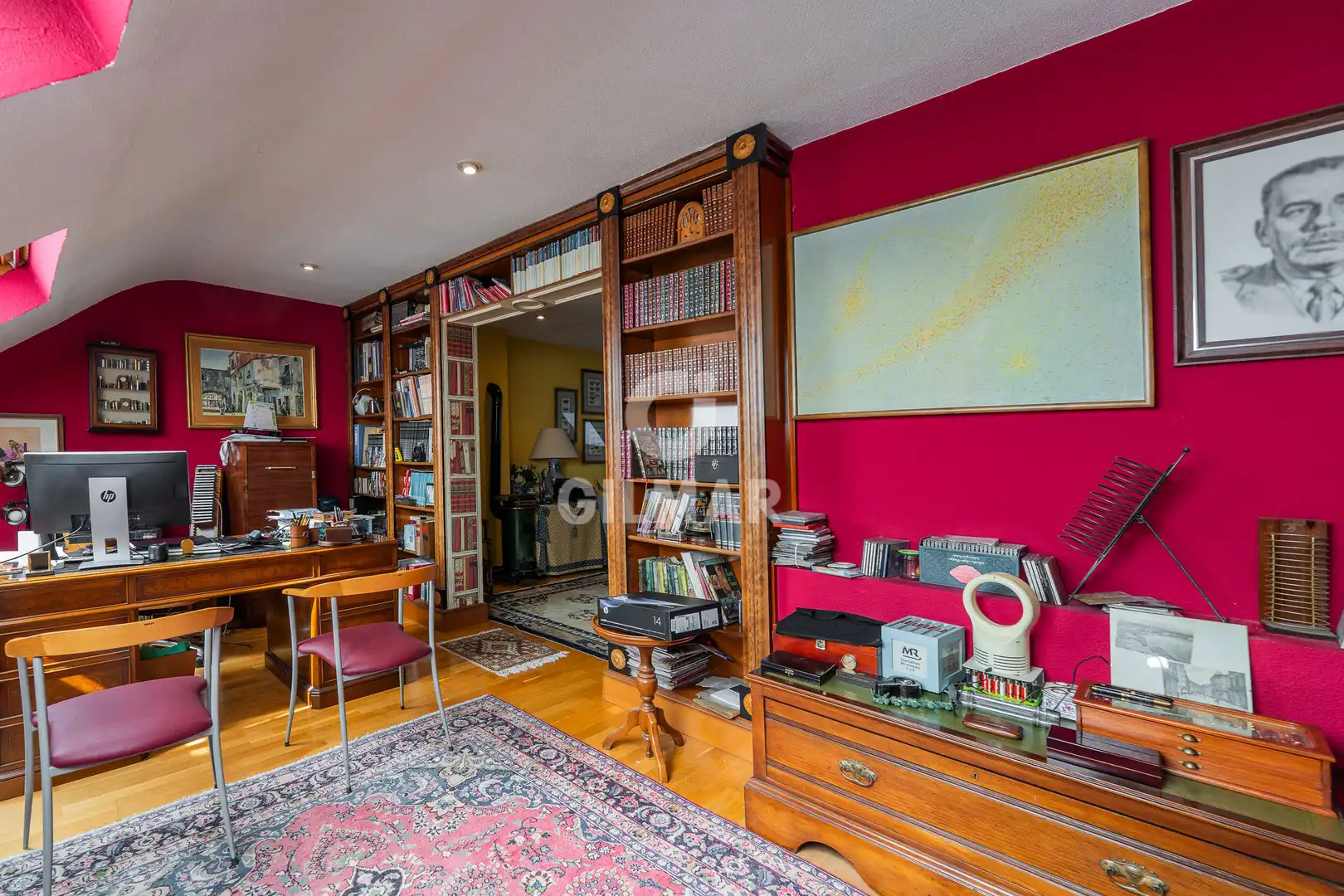 Wohnzimmer von Einfamilien-Reihenhaus zum Verkauf in Pozuelo de Alarcón mit Heizung, Privatgarten und Schwimmbad