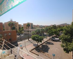 Vista exterior de Pis en venda en Alicante / Alacant amb Balcó