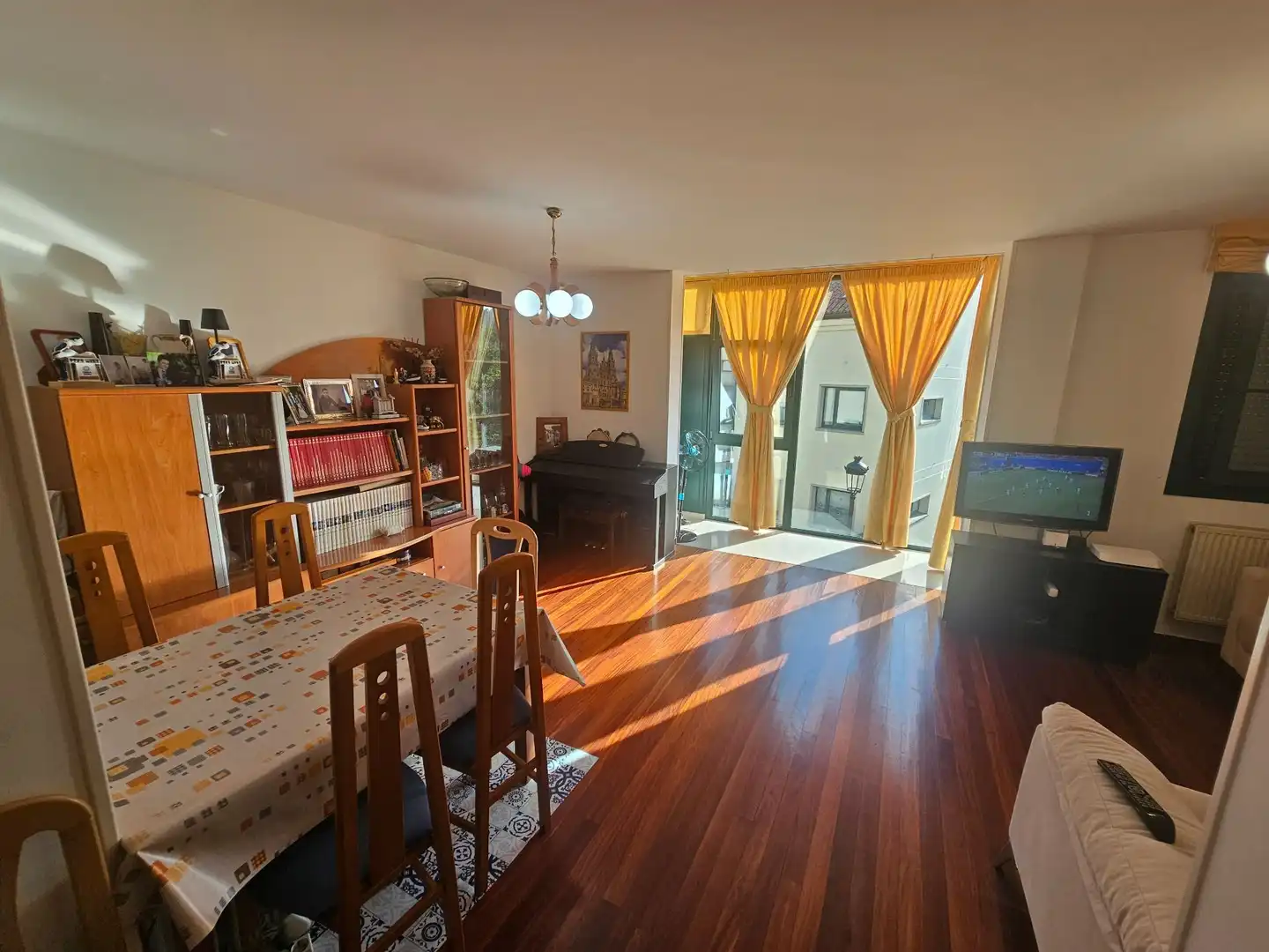 Comedor de Piso en venta en Brión con Calefacción y Trastero