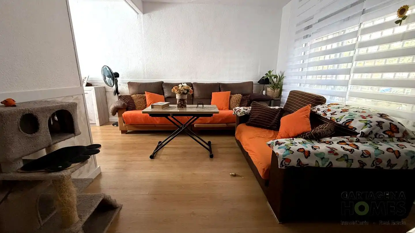Wohnzimmer von Einfamilien-Reihenhaus zum Verkauf in Cartagena mit Abstellraum, Möbliert und Balkon