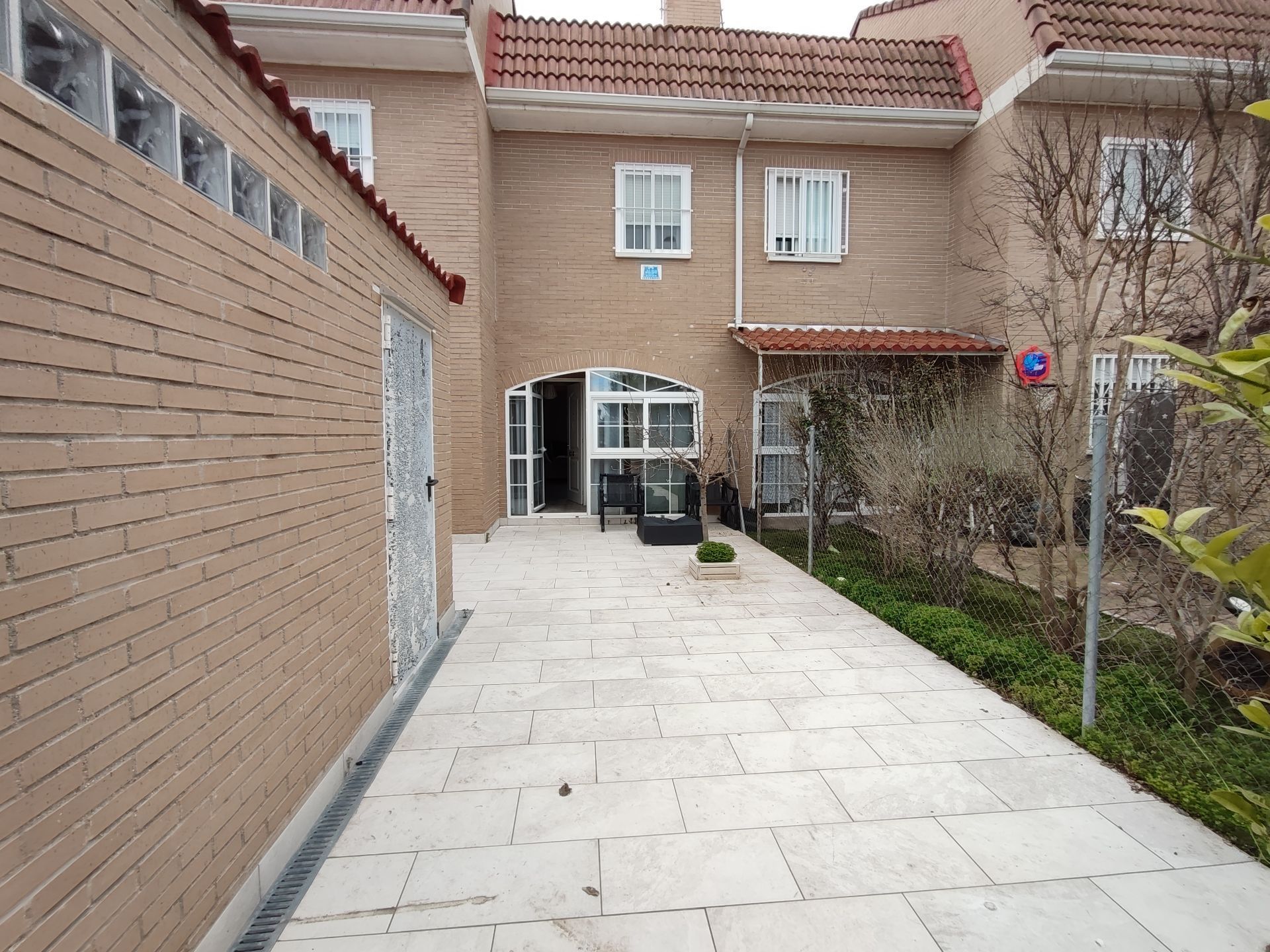 Vista exterior de Casa o chalet en venta en Ugena con Aire acondicionado, Calefacción y Jardín privado