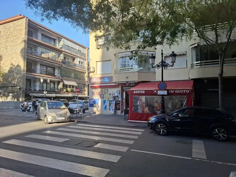 Außenansicht von Wohnungen zum Verkauf in Marbella mit Privatgarten, Möbliert und Alarm