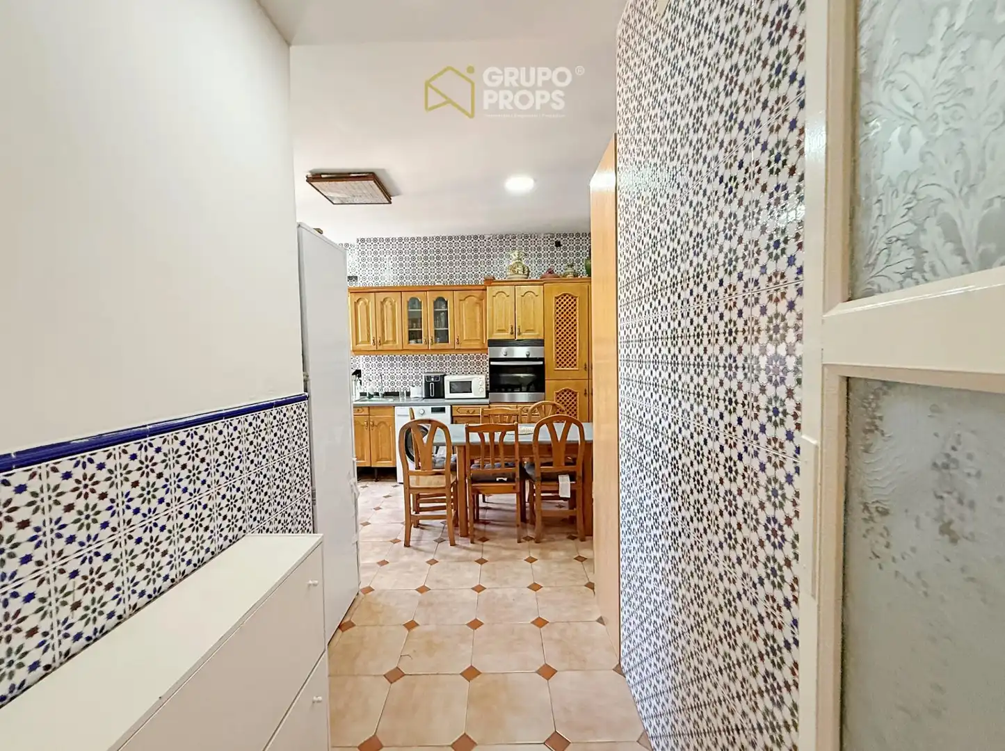 Kitchen of Flat for rent in Madrid  with Heating, Parquet flooring and Furnished