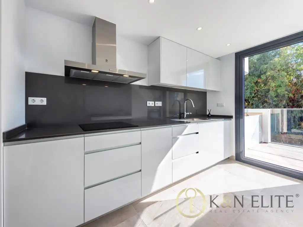 Kitchen of Flat for rent in Alicante / Alacant  with Air Conditioner, Heating and Private garden