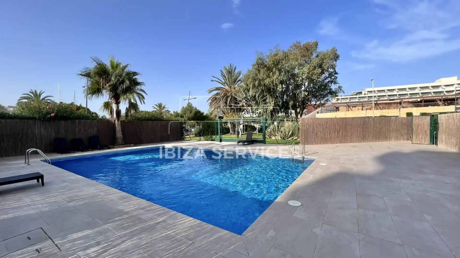 Piso de alquiler en Marina Botafoc - Platja de Talamanca