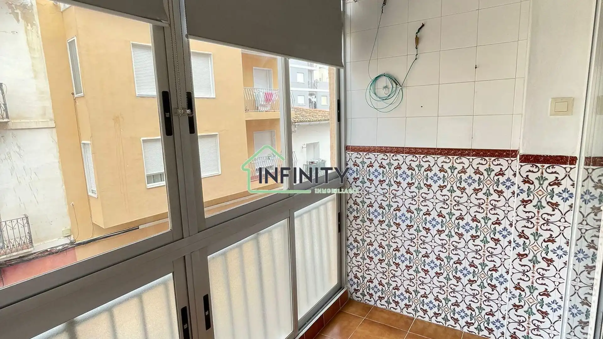 Exterior view of Apartments for sale in Gandia  with Air Conditioner, Furnished and Balcony