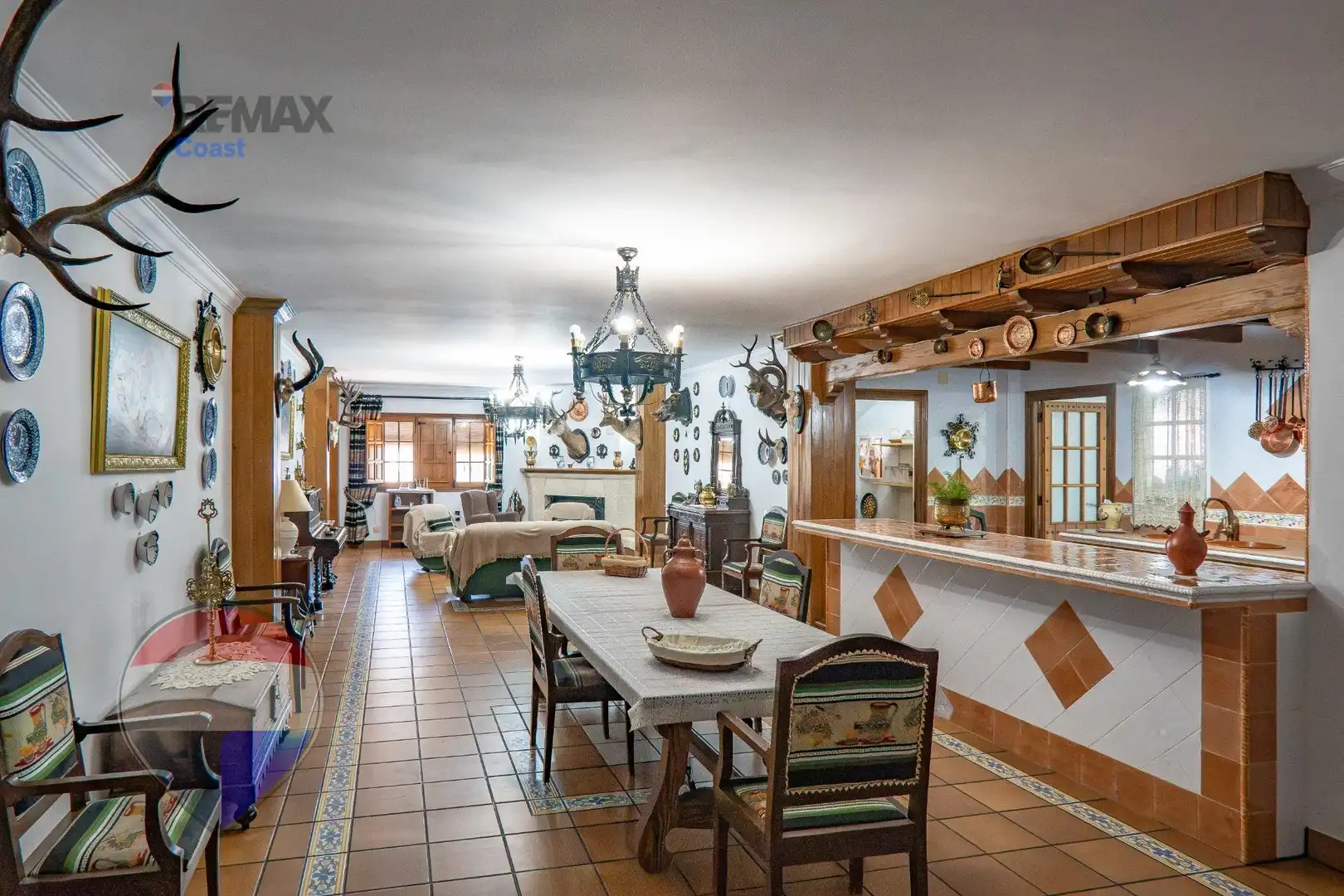 Houses for sale in Cuevas Bajas  with Heating, Private garden and Swimming Pool
