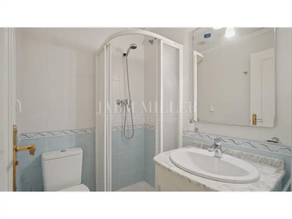 Baño de Casa o chalet en venta en Elche / Elx con Aire acondicionado, Calefacción y Jardín privado