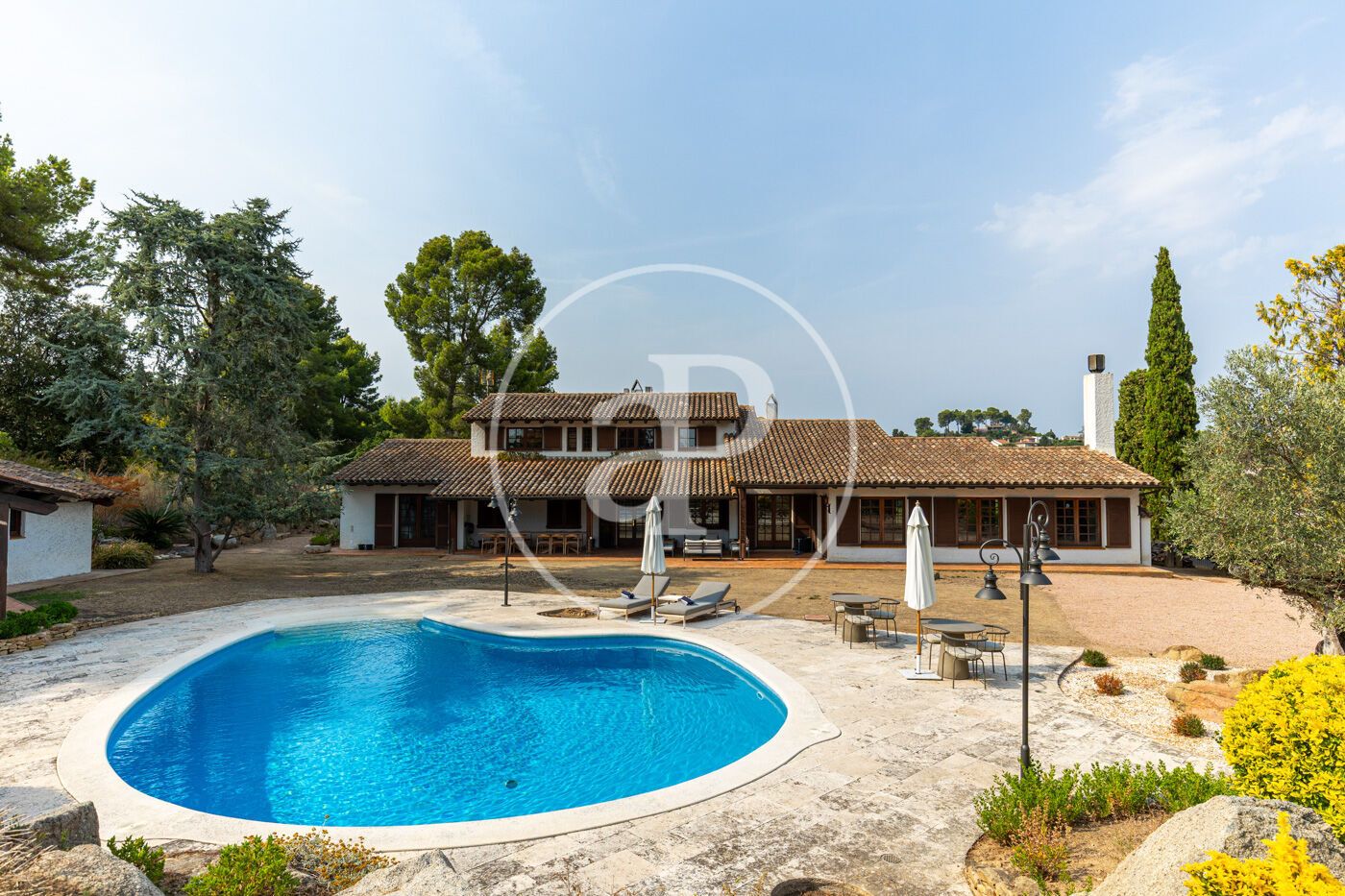 Jardí de Casa o xalet en venda en Cerdanyola del Vallès amb Aire condicionat, Calefacció i Jardí privat
