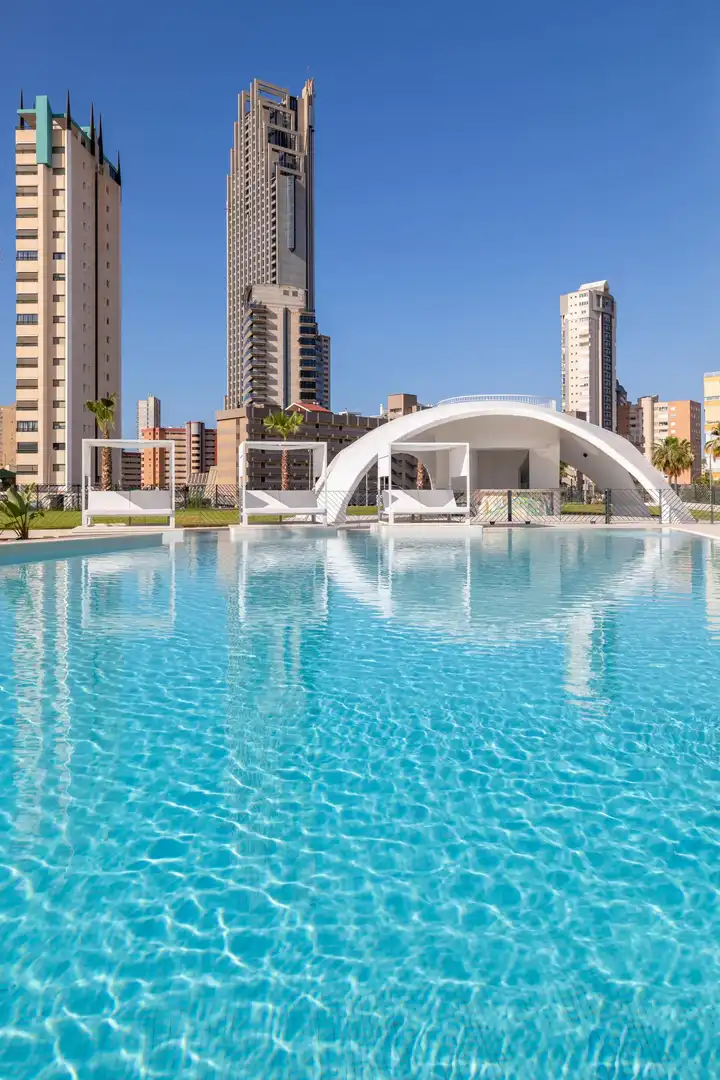 Piscina de Apartamento en venta en Benidorm con Trastero, Piscina y Amueblado
