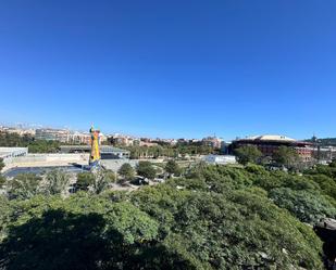 Vista exterior de Pis en venda en  Barcelona Capital amb Aire condicionat, Calefacció i Forn