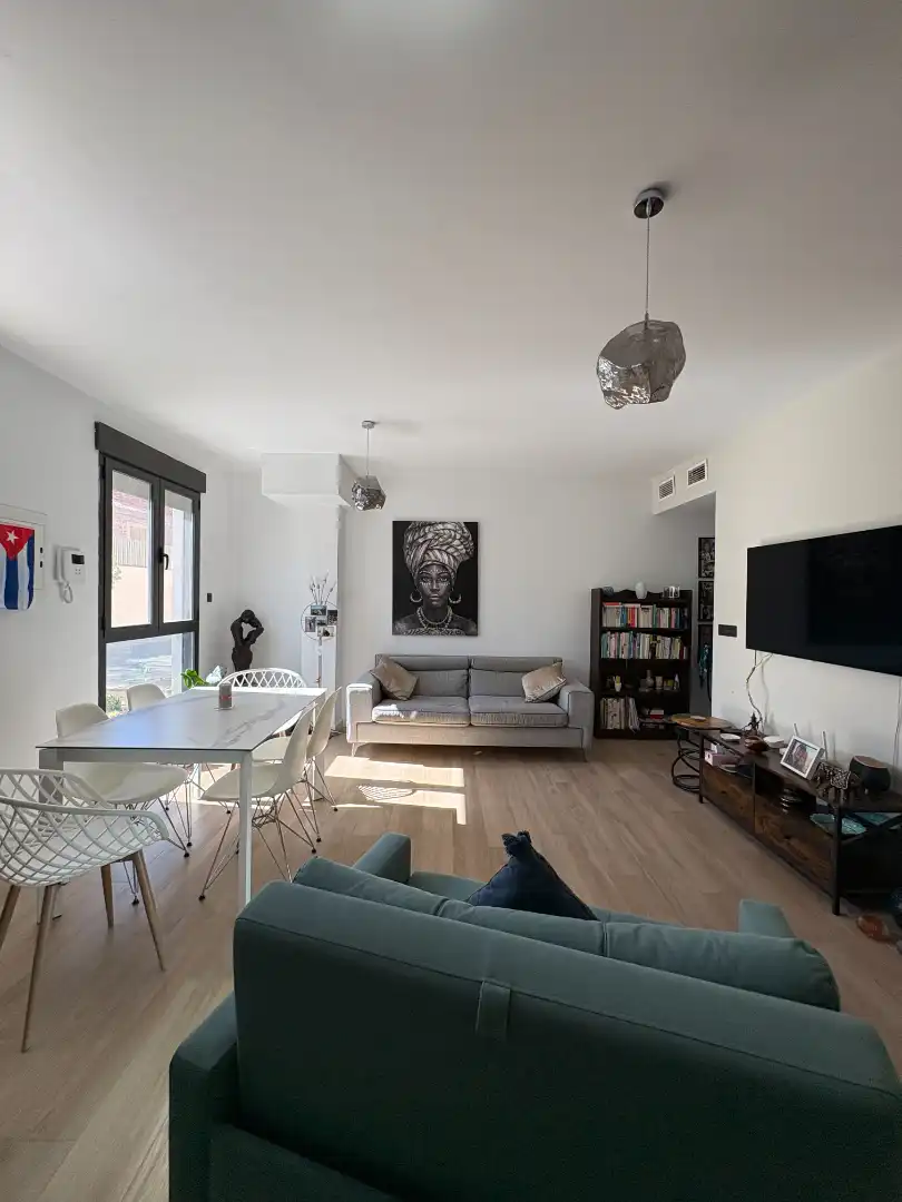 Sala d'estar de Casa adosada en venda en Alcantarilla amb Aire condicionat, Terrassa i Traster