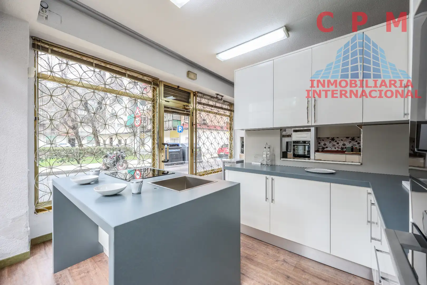 Cocina de Local de alquiler en Madrid con Aire acondicionado, Calefacción y Parquet