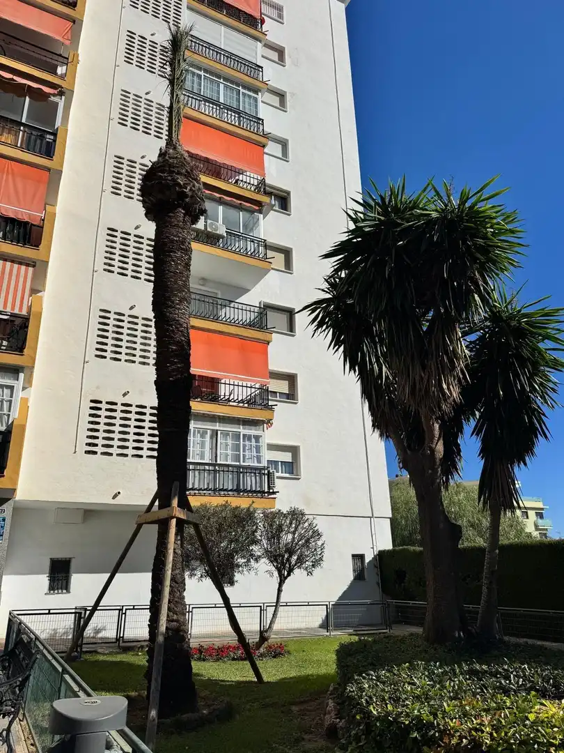 Vista exterior de Pis en venda en Mijas amb Aire condicionat, Terrassa i Traster