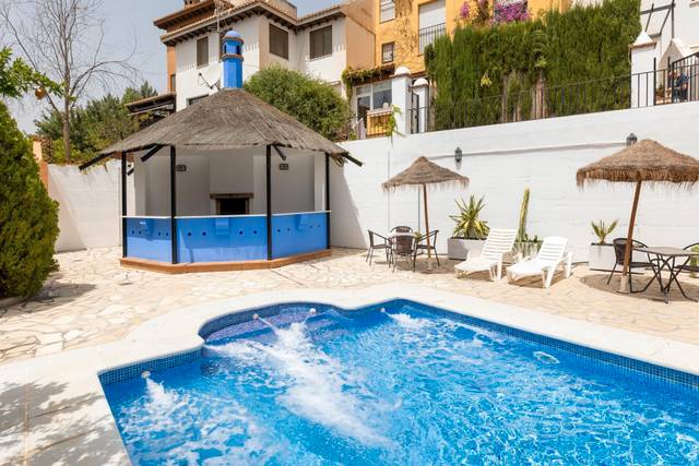 Casa adosada en Venta en Calle Sala dos Hermanas, 81 en Crta. De la Sierra