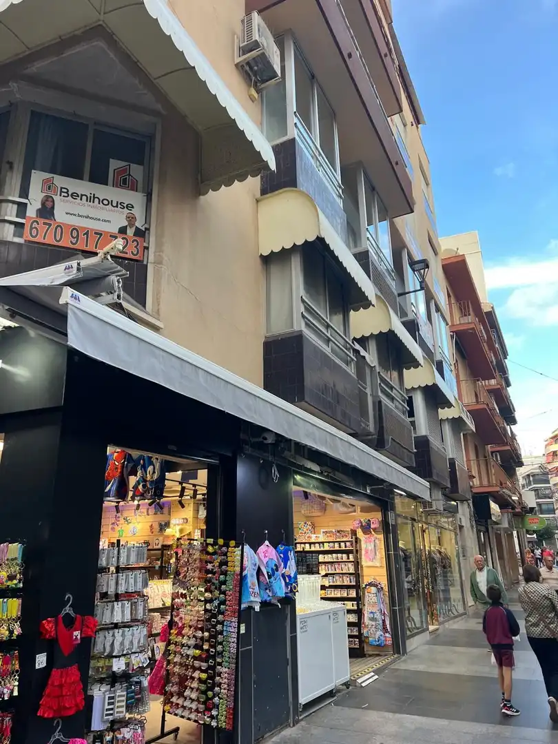 Vista exterior de Apartament en venda en Benidorm