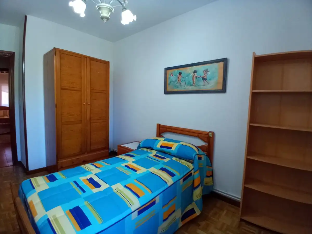 Bedroom of Flat for sale in Valladolid  with Heating, Parquet flooring and Terrace