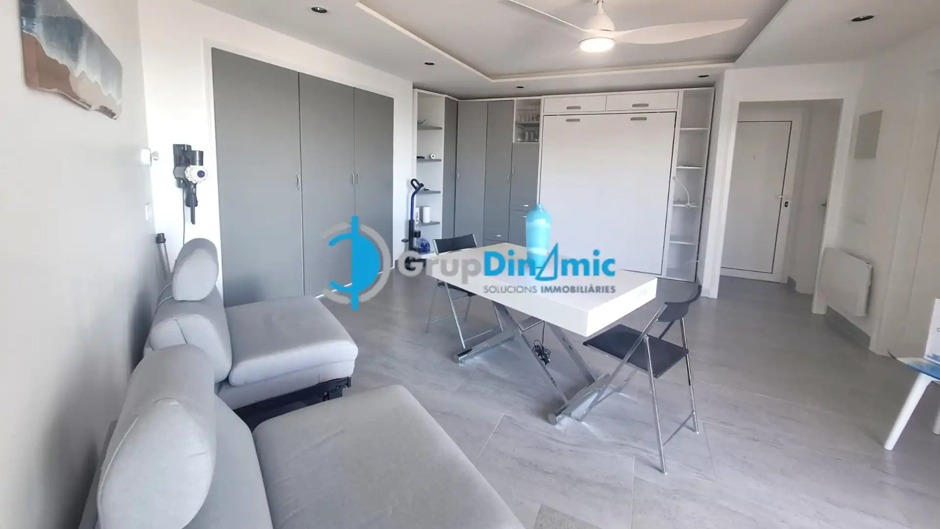 Sala de estar de Estudio en venta en Palamós con Horno