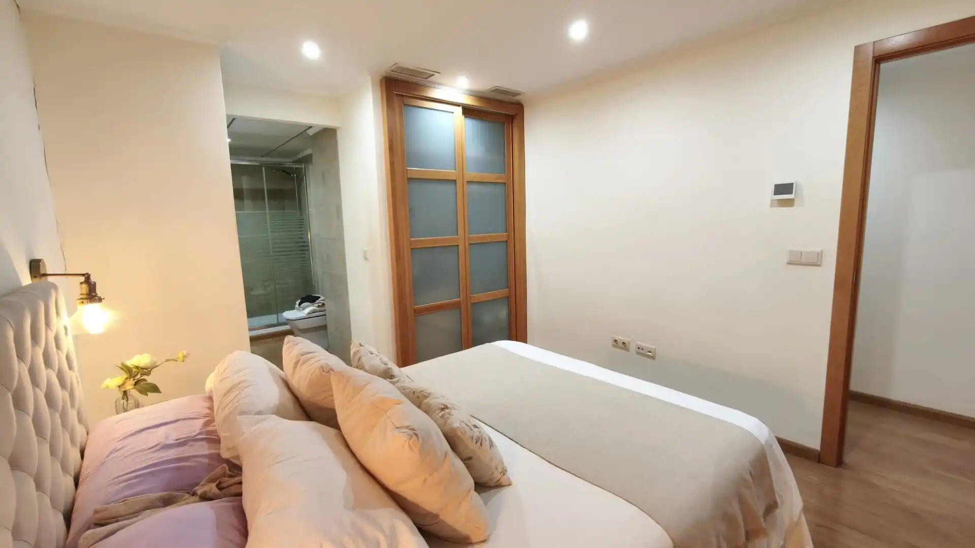 Habitación de Apartamento en venta en Pueblo - Urbanizaciones