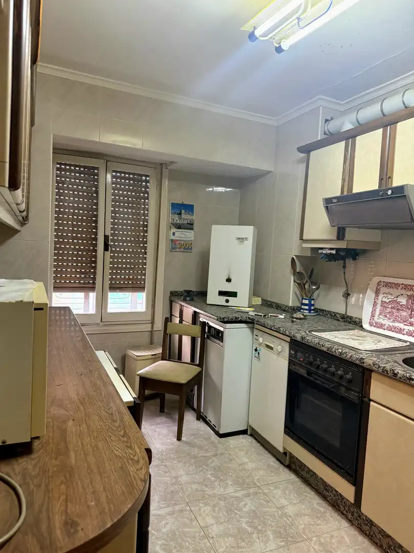 Cuina de Pis en venda en Aguilar de Campoo amb Parquet, Terrassa i Moblat