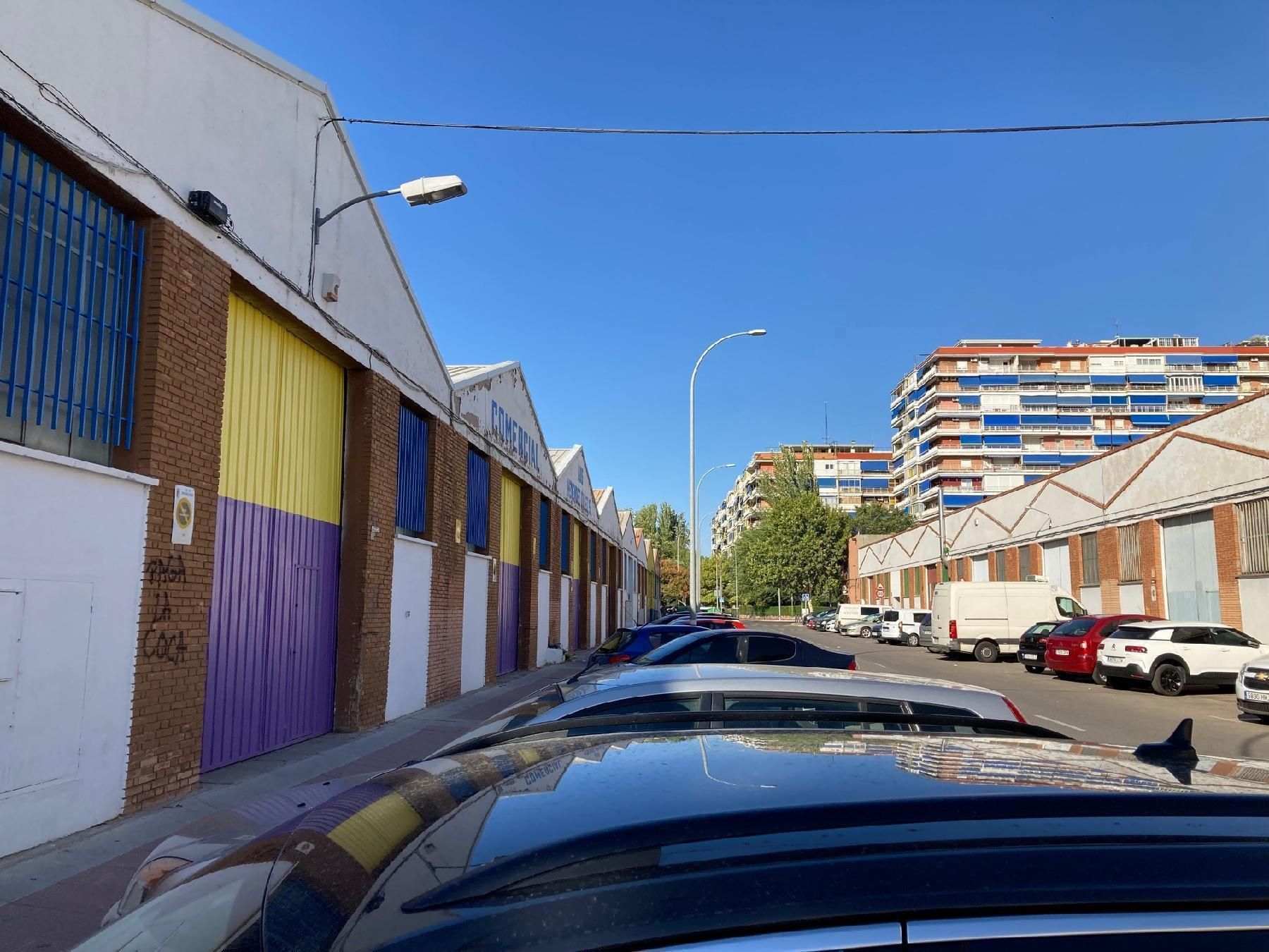 Fabrikhallen zum verkauf in Parque Cataluña
