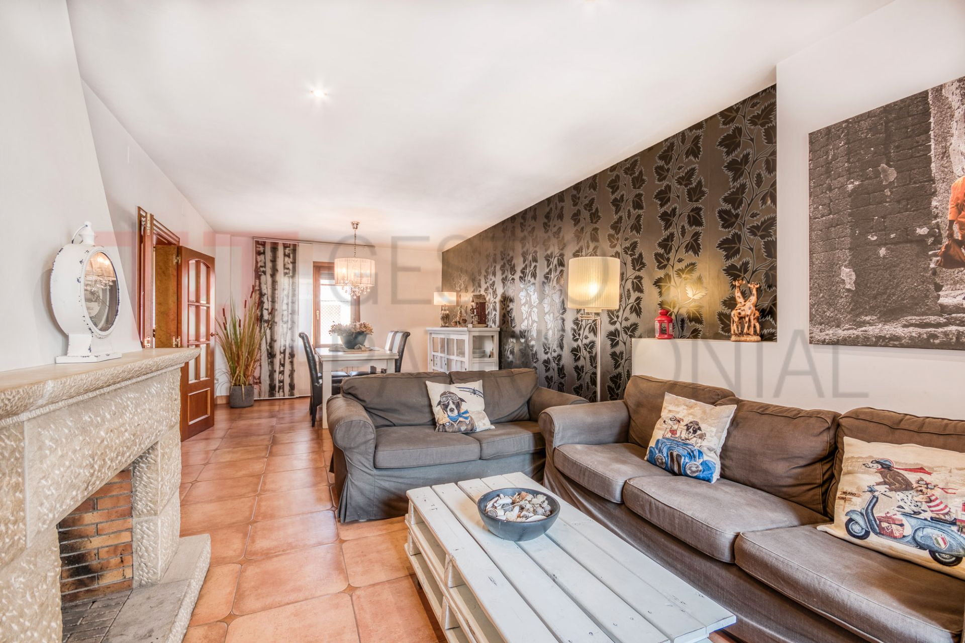 Sala de estar de Casa adosada en venta en Les Borges Blanques con Aire acondicionado, Calefacción y Parquet