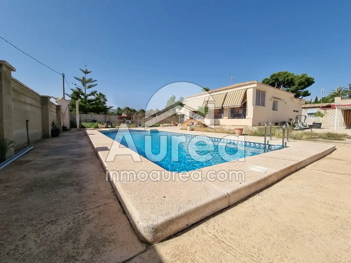Piscina de Casa o chalet en venta en Alicante / Alacant con Trastero y Piscina