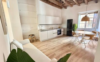 Kitchen of Flat to rent in  Valencia Capital  with Air Conditioner, Heating and Balcony