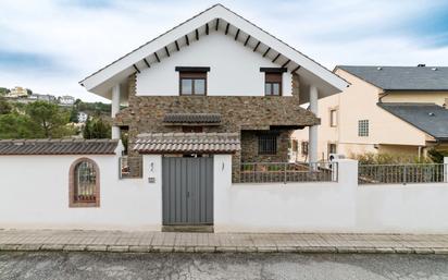Exterior view of House or chalet for sale in La Zubia  with Private garden, Terrace and Furnished