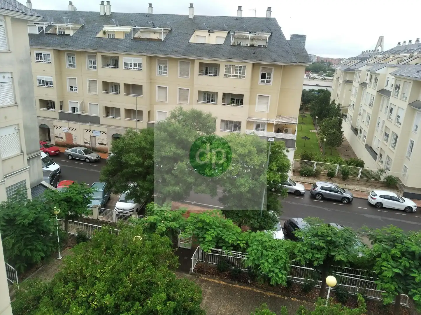 Vista exterior de Pis en venda en Badajoz amb Aire condicionat, Calefacció i Jardí privat