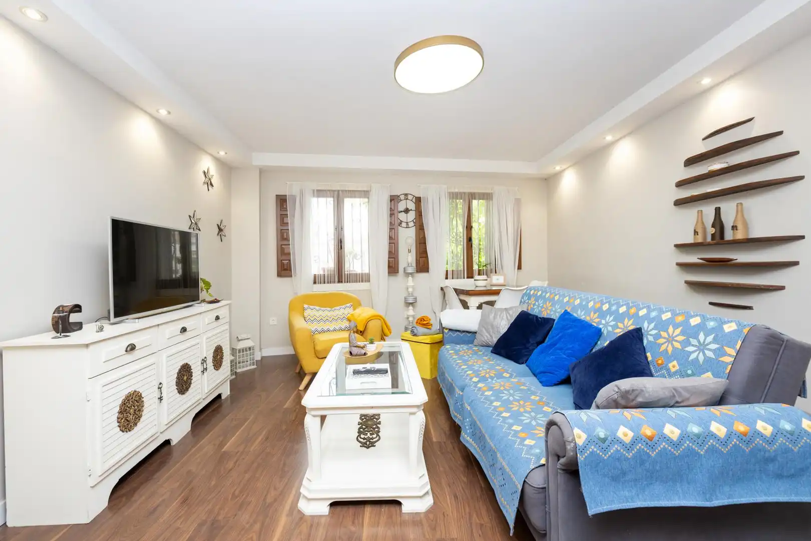 Living room of Apartments for sale in Granada  with Air Conditioner and Heating