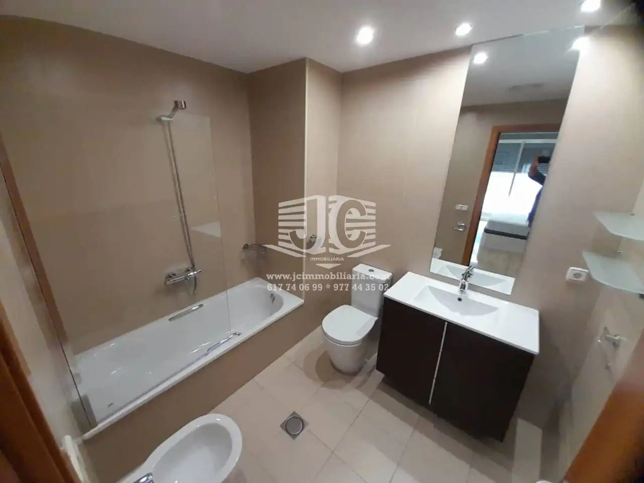 Flat for rent in Avenida MARCEL·LI DOMINGO, Ferreries