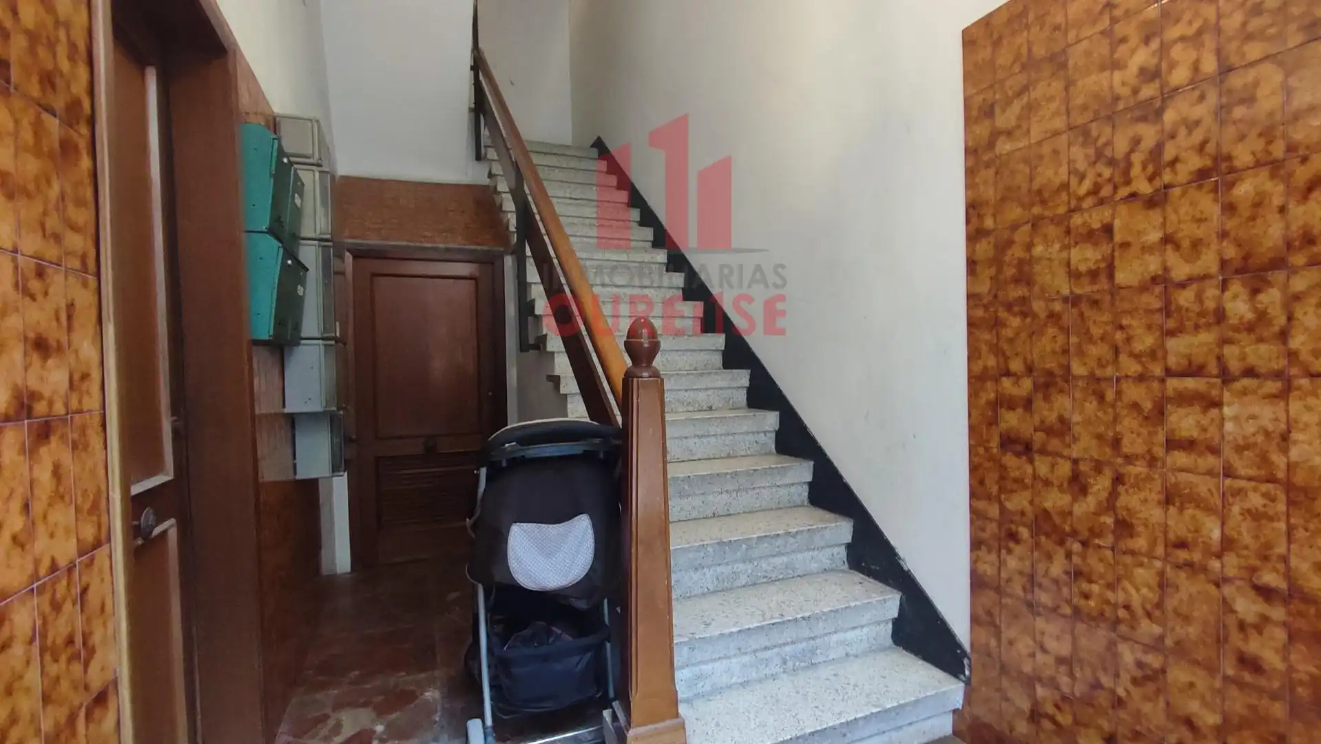 Piso de alquiler en Ourense Capital  con Calefacción, Amueblado y Balcón