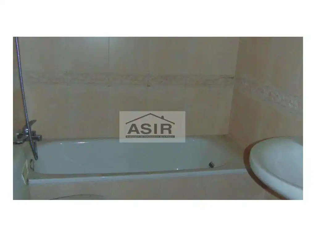 Local comercial en venda a Casc Urbà, imagen 6
