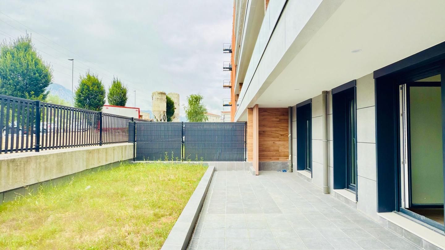 Vista exterior de Planta baixa en venda en Durango amb Calefacció, Terrassa i Traster
