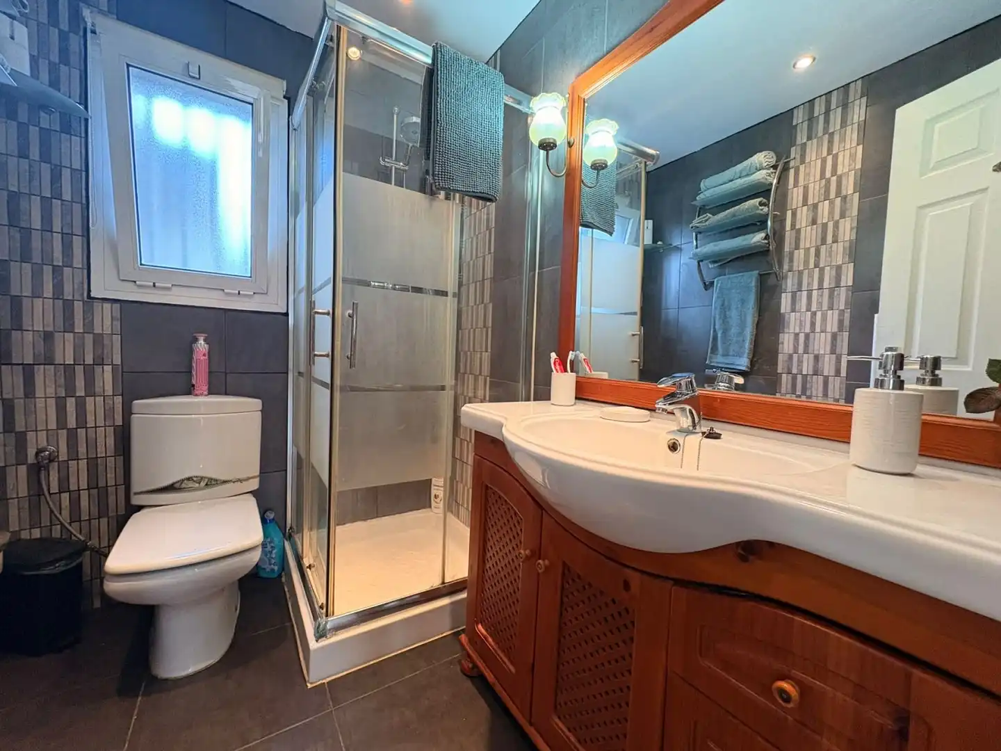 Bathroom of Houses for sale in Caudete, Albacete