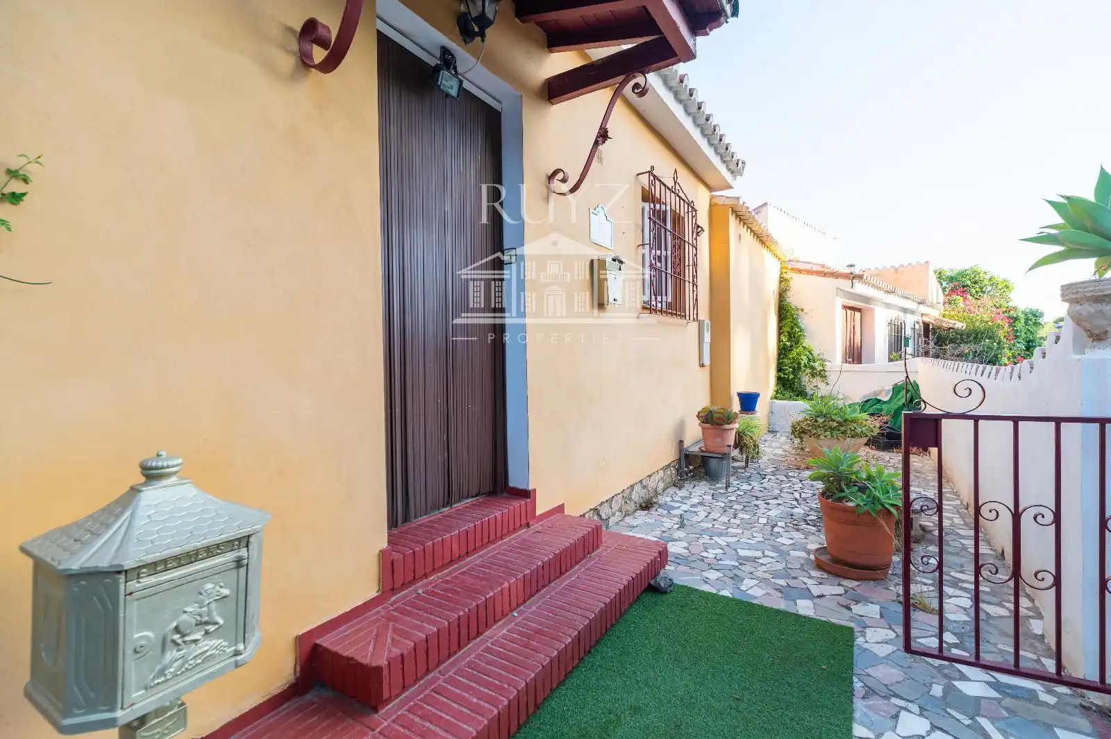 Vista exterior de Casa o chalet en venta en Salobreña con Aire acondicionado, Calefacción y Terraza