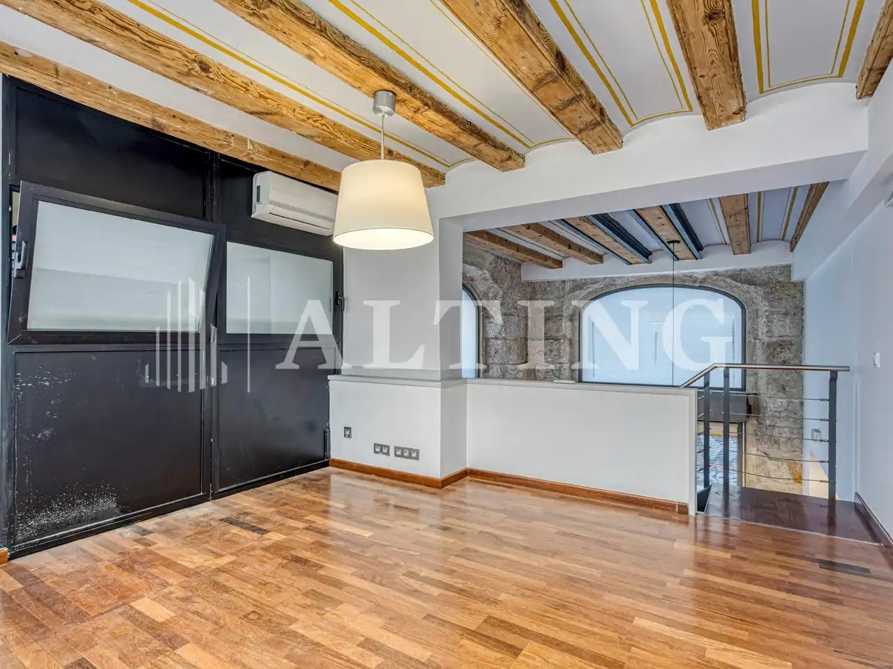 Sala de estar de Local en venta en Barcelona con Aire acondicionado