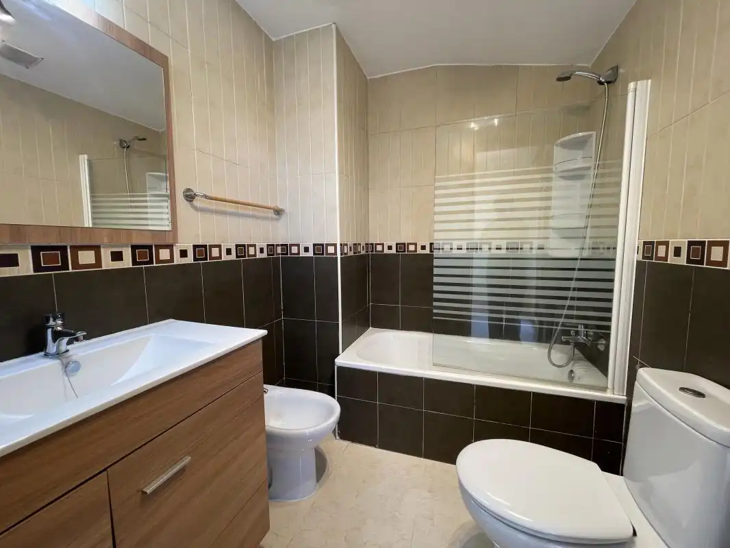 Baño de Dúplex en venta en Recas con Calefacción, Terraza y Trastero