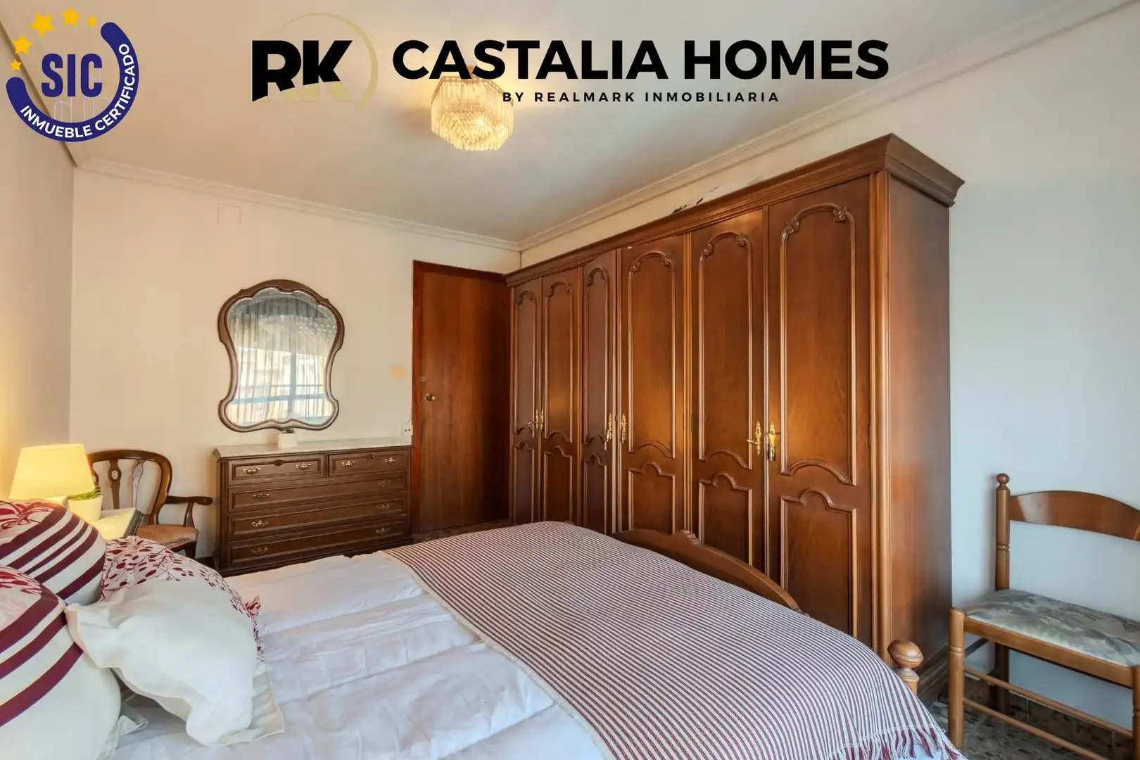 Habitación de Piso en venta en Castellón de la Plana / Castelló de la Plana con Amueblado y Balcón
