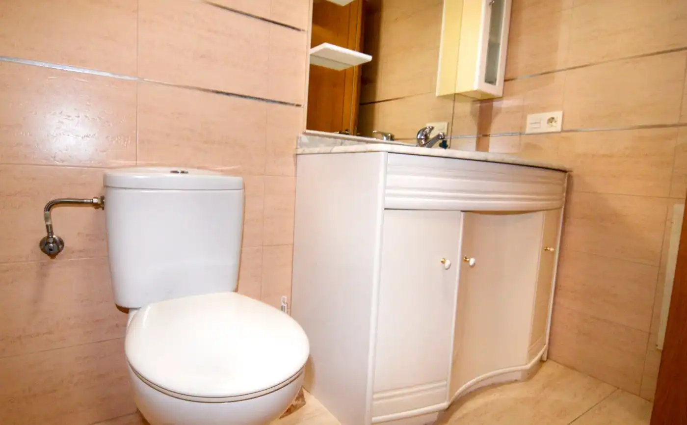 Baño de Piso en venta en Encinas de Abajo con Calefacción, Parquet y Terraza