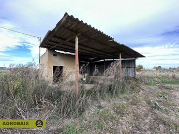 Rustikales Grundstück zum Verkauf in Torrent Ballester