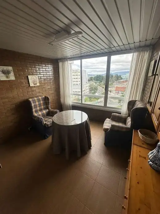 Sala de estar de Piso de alquiler en  Pamplona / Iruña con Calefacción, Parquet y Terraza