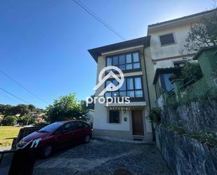 Exterior view of House or chalet for sale in Llanes  with Terrace and Balcony