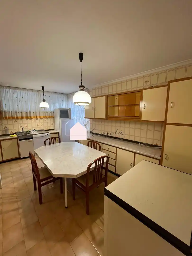 Cocina de Piso en venta en Vigo  con Trastero